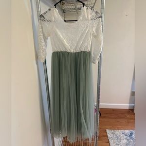 David’s Bridal Flower Girl Dress